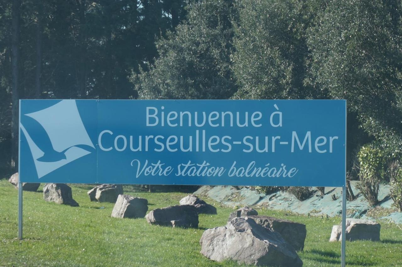 Plage Et La Mer Tres Proche Courseulles-sur-Mer Exteriér fotografie